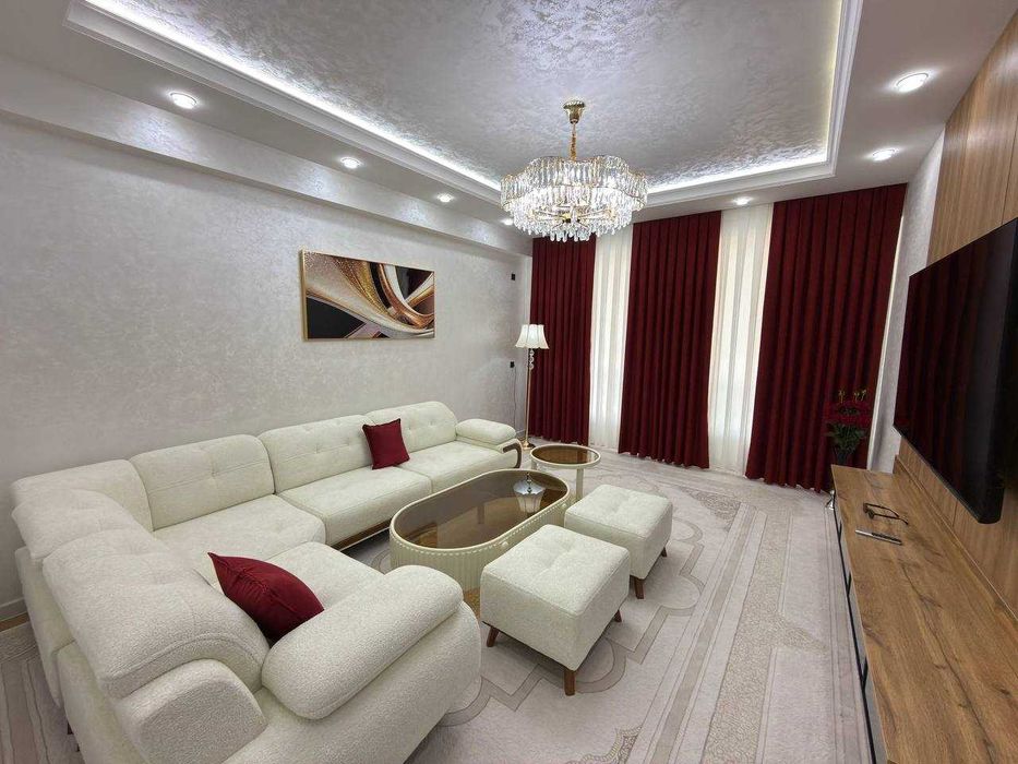 Срочно! Продаётся 3х комнатная квартира на первом этаже!!!