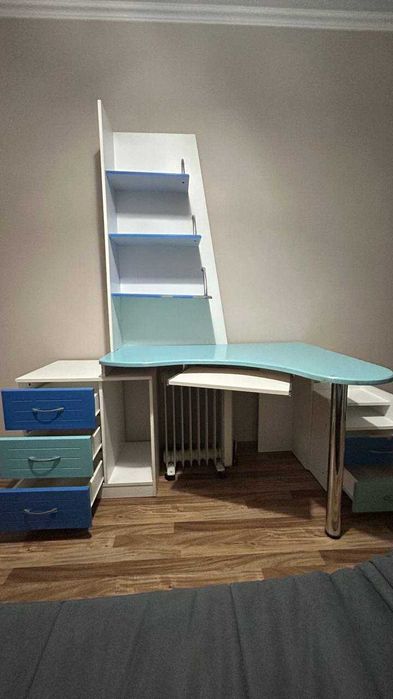 Стол-парта для детской