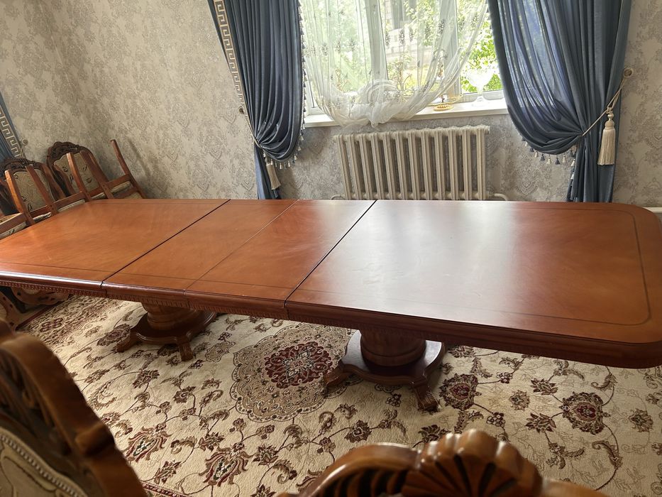 Стол и стулья в комплекте Малайзия