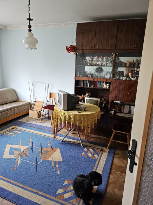 Продава се Двустаен апартамент в Плевен, 9-ти квартал - 65 кв.м за 565 €/кв.м - Снимка #1