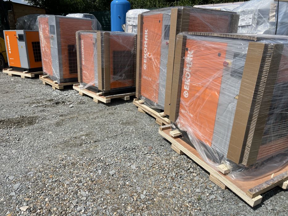 Compresoare cu surub EKOMAK Inverter - Consum de energie redus cu 50%