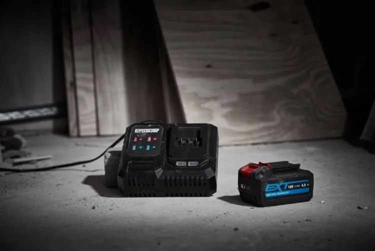 Incarcator acumulator Erbauer, incarcator rapid, 18 V