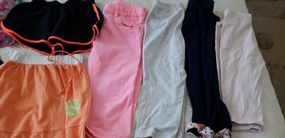 Летен лот/къси гащи и клинове за  момиче р.122-128./за 15 лв