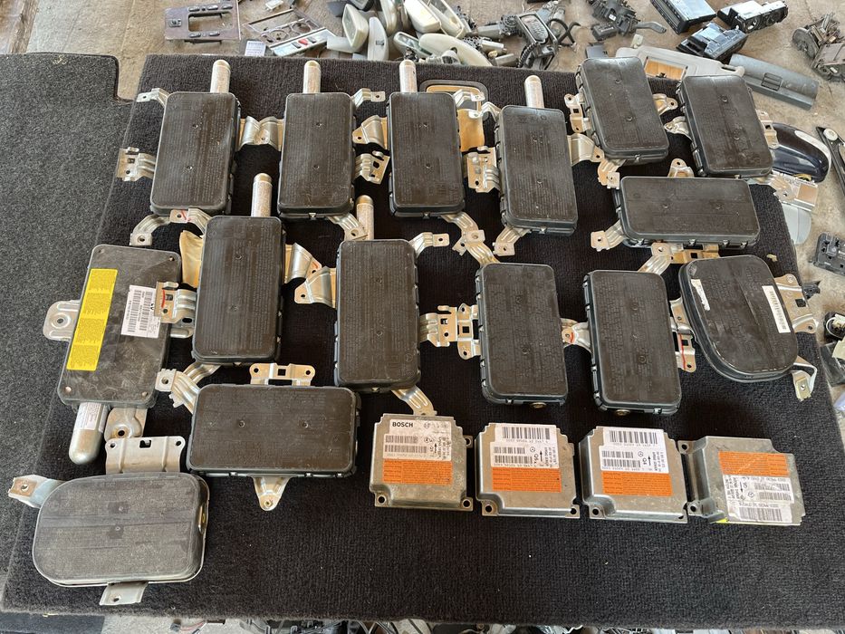 Авто части за Мерцедеси за W211 W203 W210