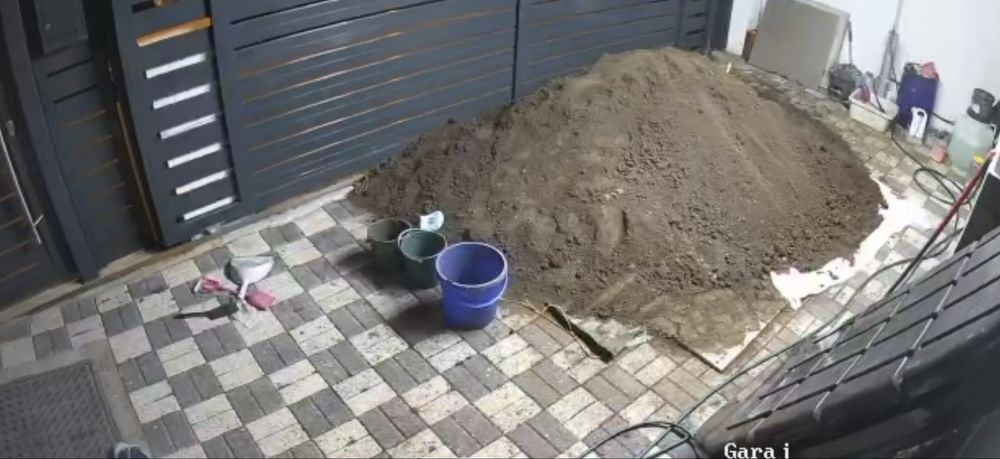 Pamant negru de flori, la saci ~100l