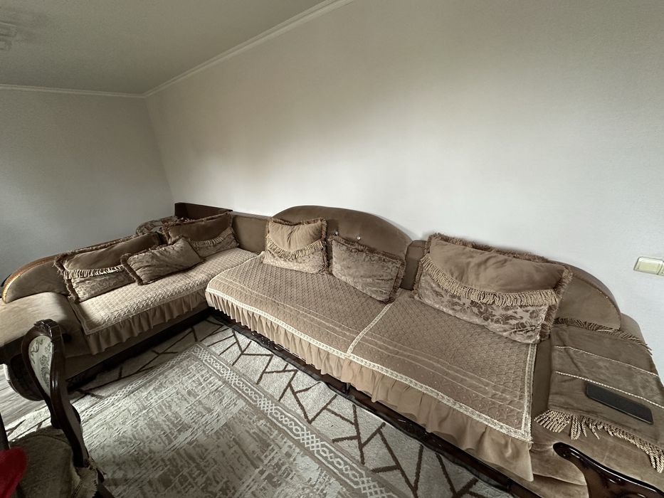 Диван для гостиной