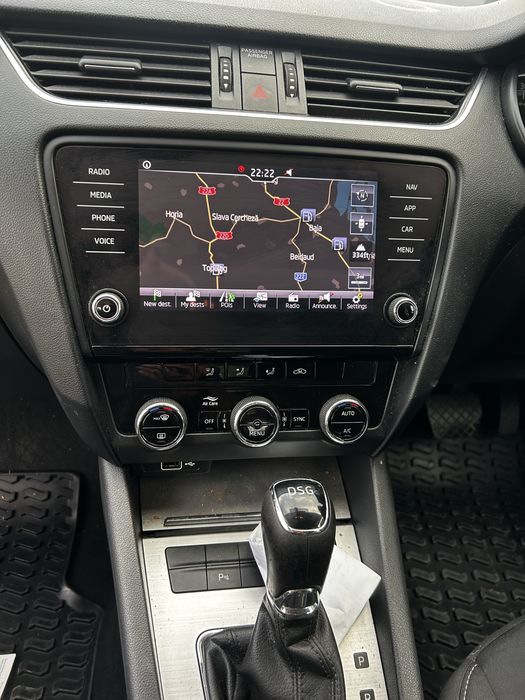 Navigație mare originală Skoda Octavia 3