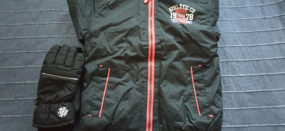 Geaca băiat 8 ani, impermeabila