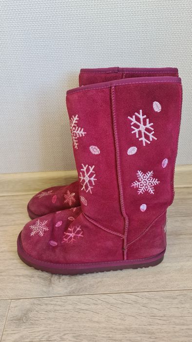 Продаю женские угги!