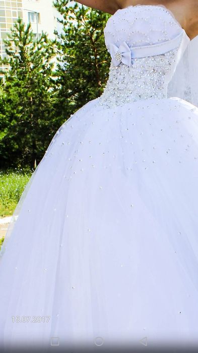 Свадебное платье