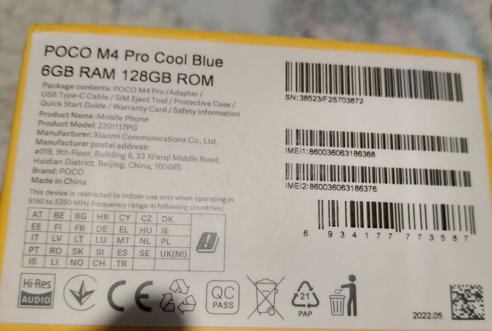 Poco M4pro la cutie și casti Hama
