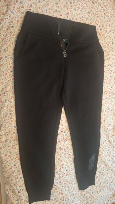 Pantaloni dama Guess