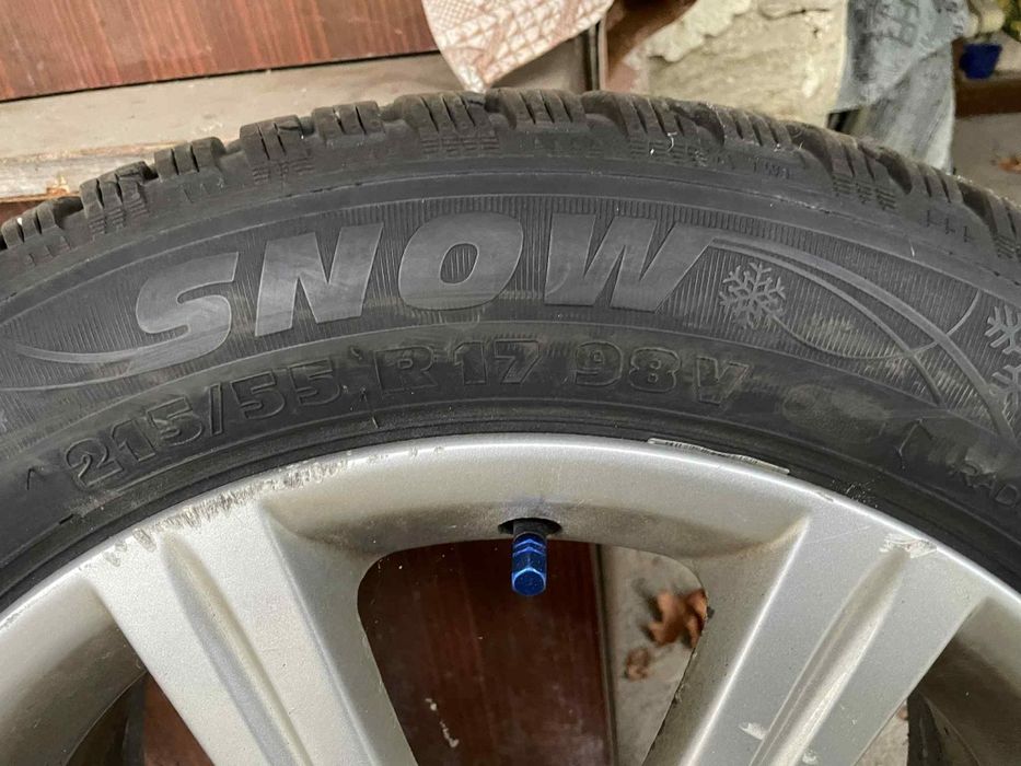 Джанти 5/100,17 и зимни гуми 215/55/17 за субаро Легаси 2011