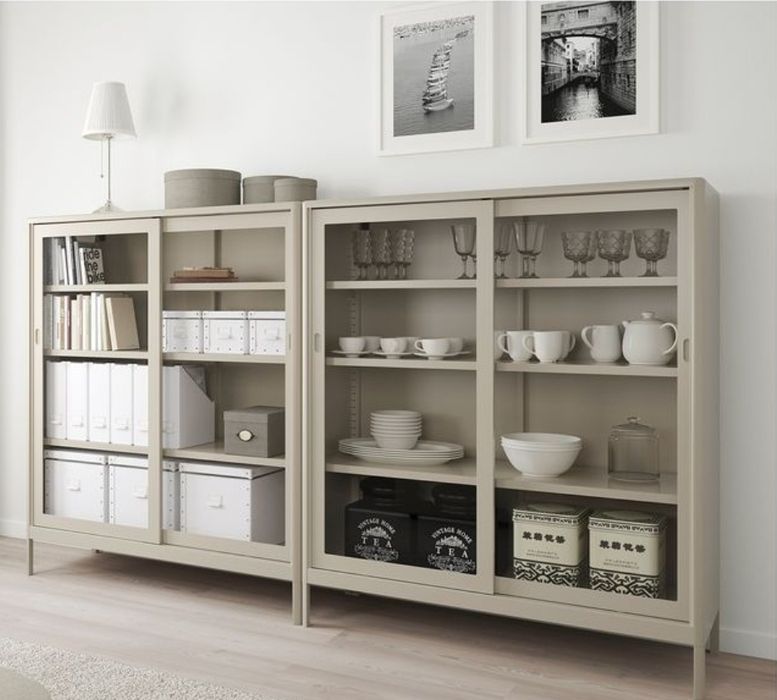 Vitrină Ikea, model Idasen
