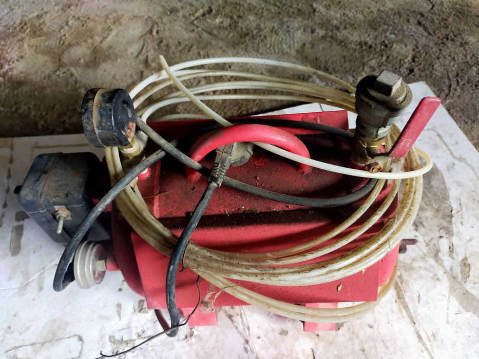 Продам паробраозавательный компрессор .