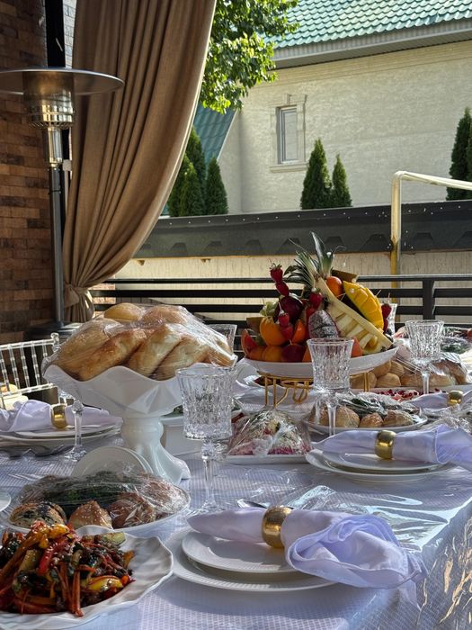 Аренда посуды стол  стульев шатра