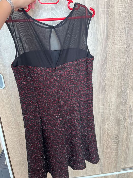 Дамска черно-червена рокля