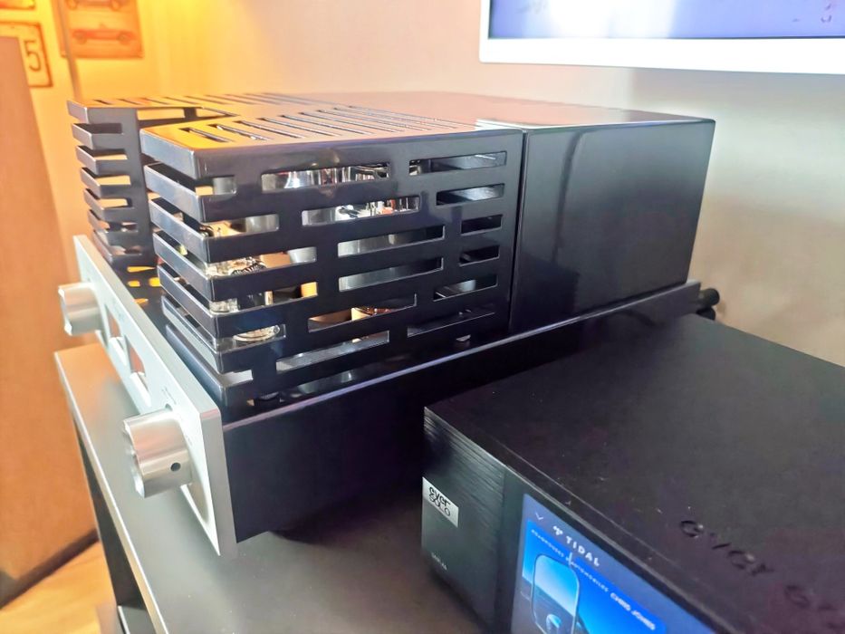 Лампов усилвател Cayin MT-45MK3