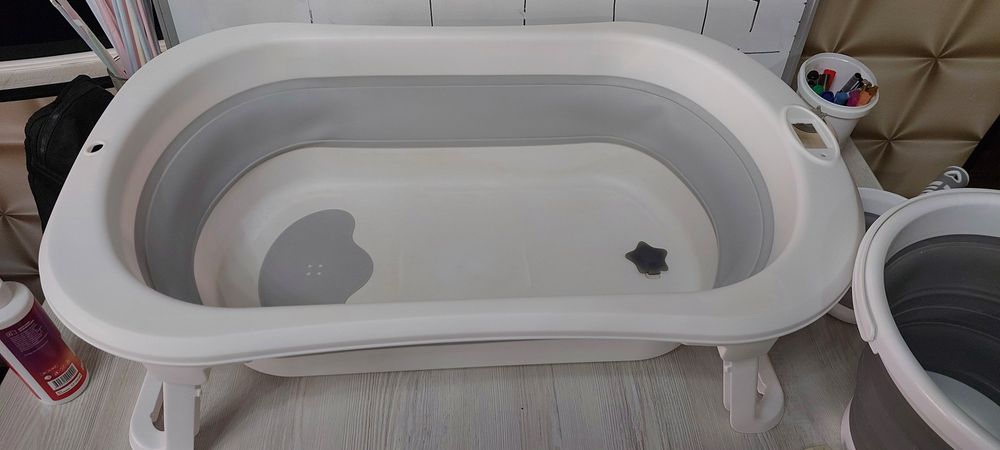 Детская ванна (ванночка) (+коврик, ведро, лейка, матрасик, горка)