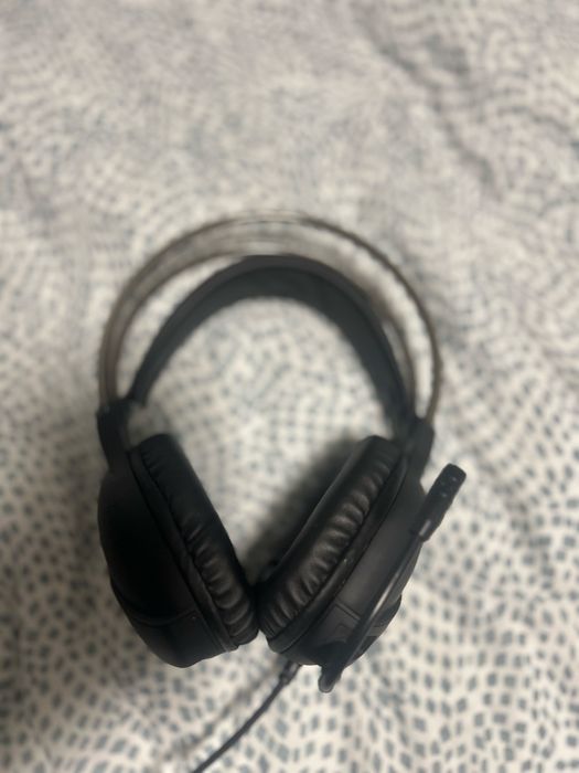 Vand casti Hiper X noi nouțe