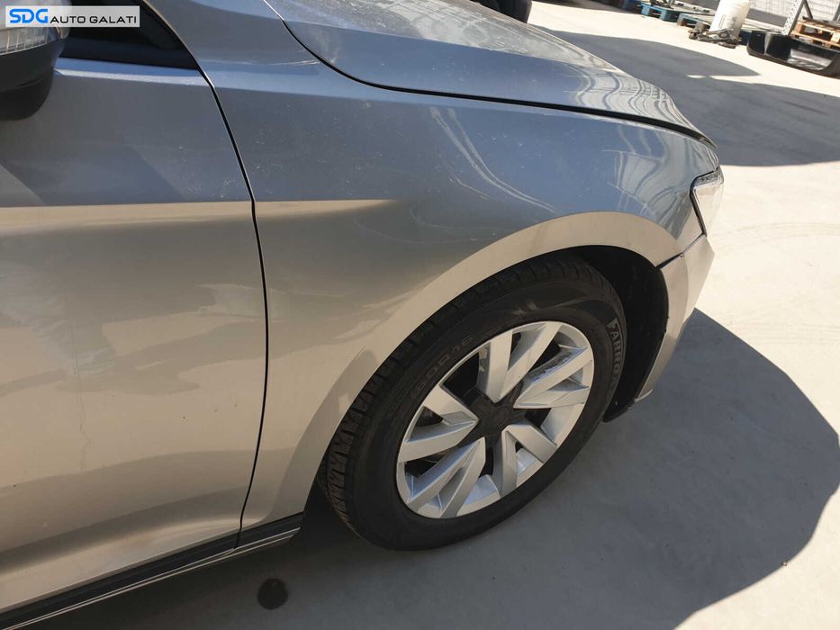 Aripa Dreapta Fata Volkswagen Passat B8 2014 - 2023 Culoare LB7W [C3914]