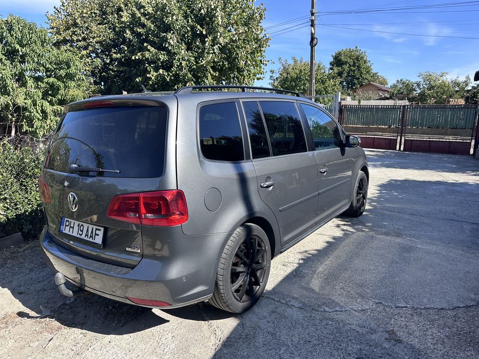 VOLKSWAGEN Touran 2013 — imagine 2