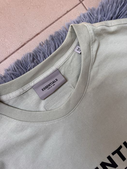 Тениска Fear of God ESSENTIALS