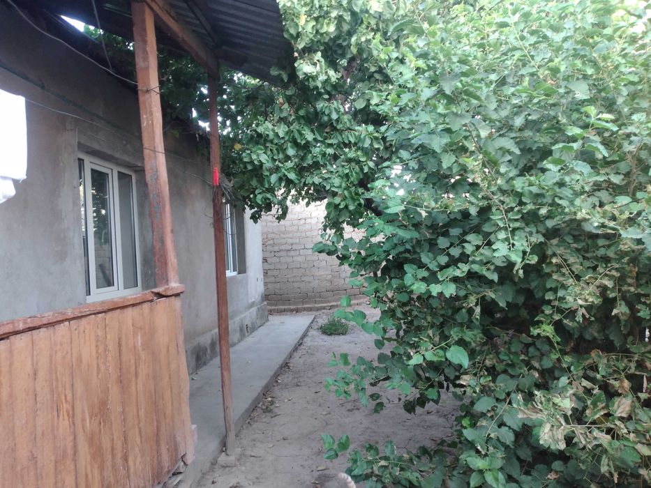 Продам дом срочно.Мухтар Ашрафи,1 проезд.Ипотека НЕТ.