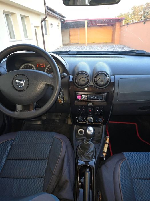 DACIA Duster 2010 — imagine 9