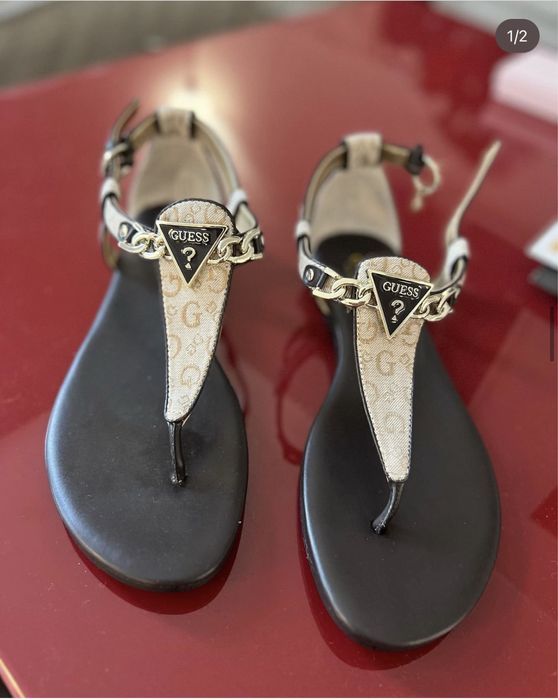 Сандали Guess
