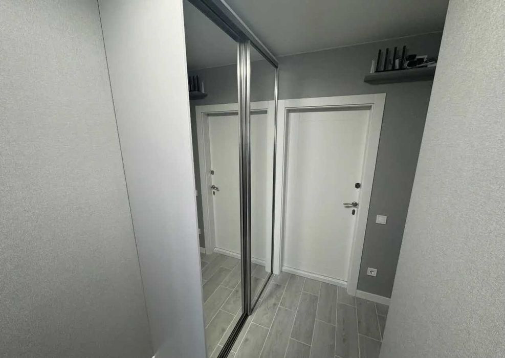 Дава се под наем Двустаен апартамент в София, Център - 56 кв.м за 357 € - Снимка #4