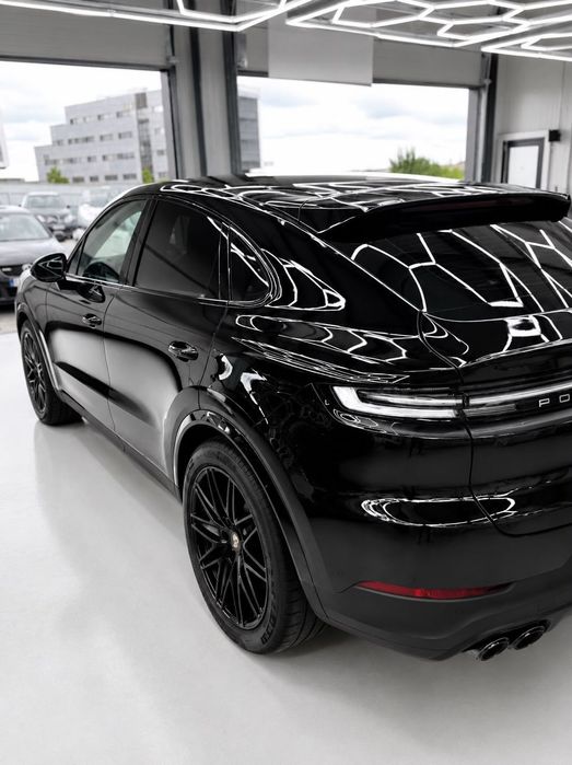Porsche Cayenne Coupe Unic proprietar de nouă
