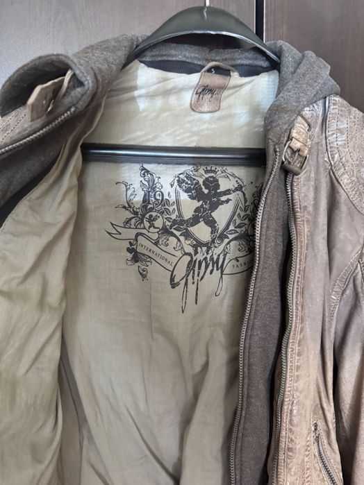 Дамско кожено яке