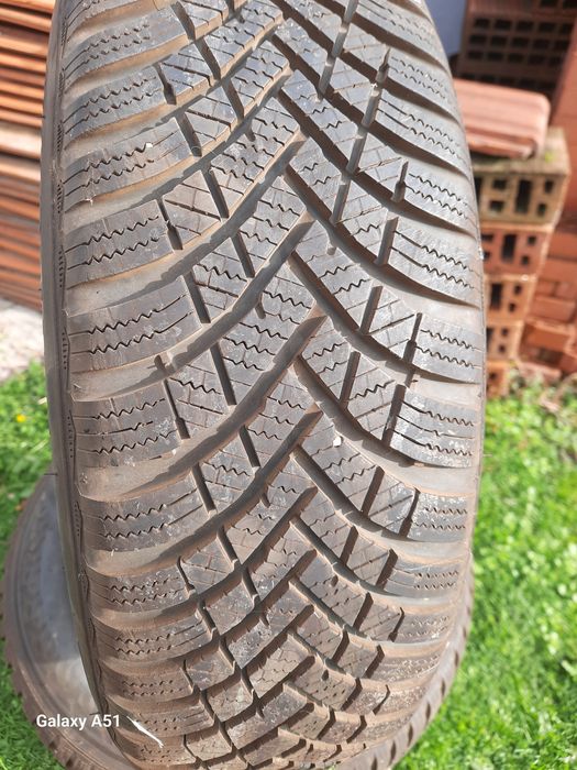 Джанти с гуми зимни за тойота ярис. 14цола