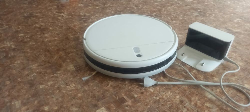 Продам робот пылесос