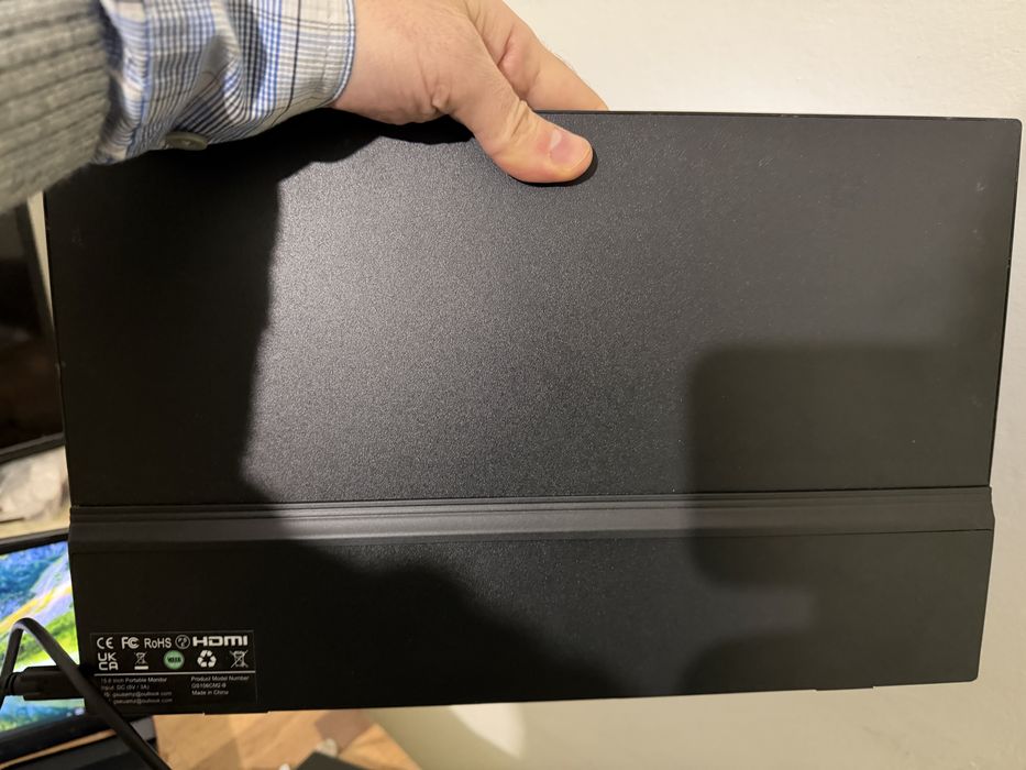 Продавам USB портативни монитори