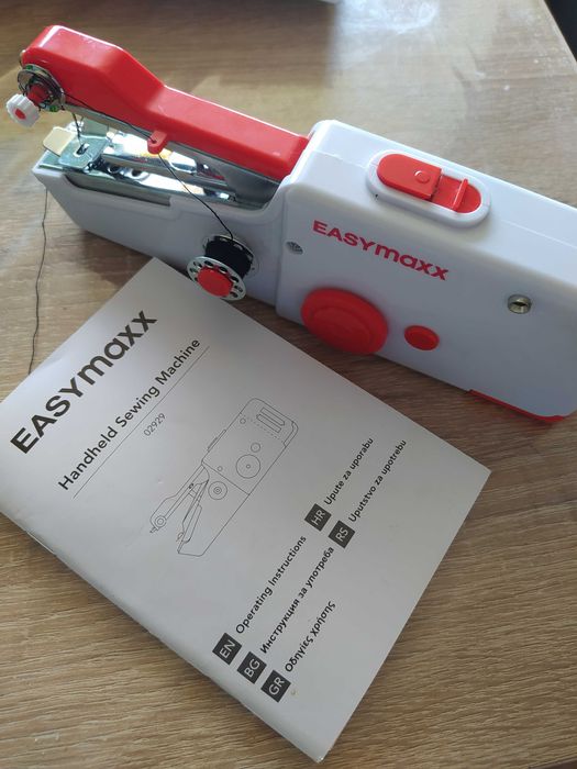 Ръчна шевна машина