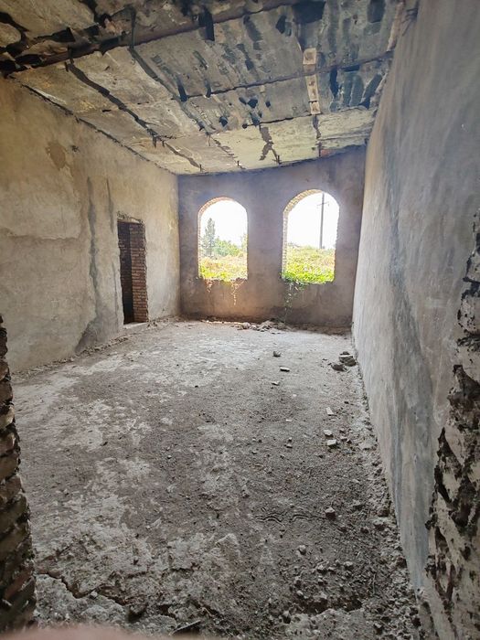 Дом 6км.от Ташкент20сот.ГЭС Кадырья(подходит под санаторий или клинику