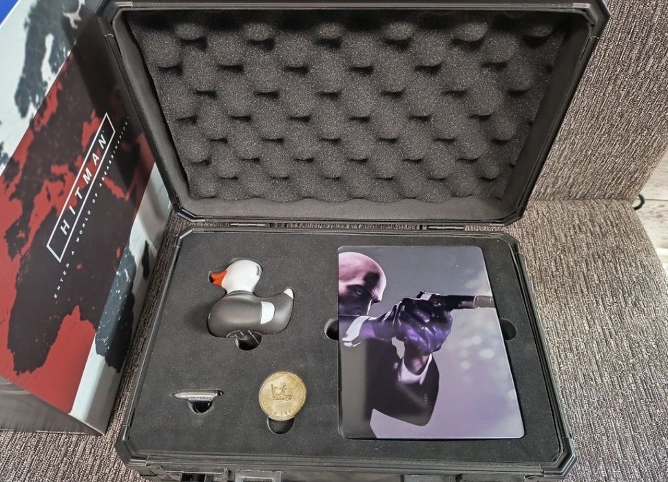 Hitman Collectors edition, Agent 47 , suitcase PS4