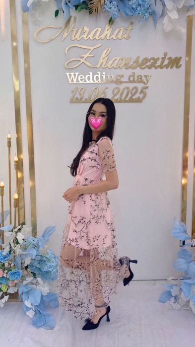 Розовое платье от Lichi