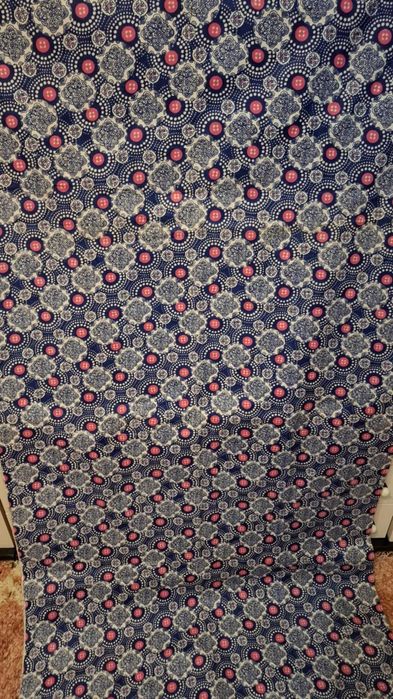 Различни качествени  Платове