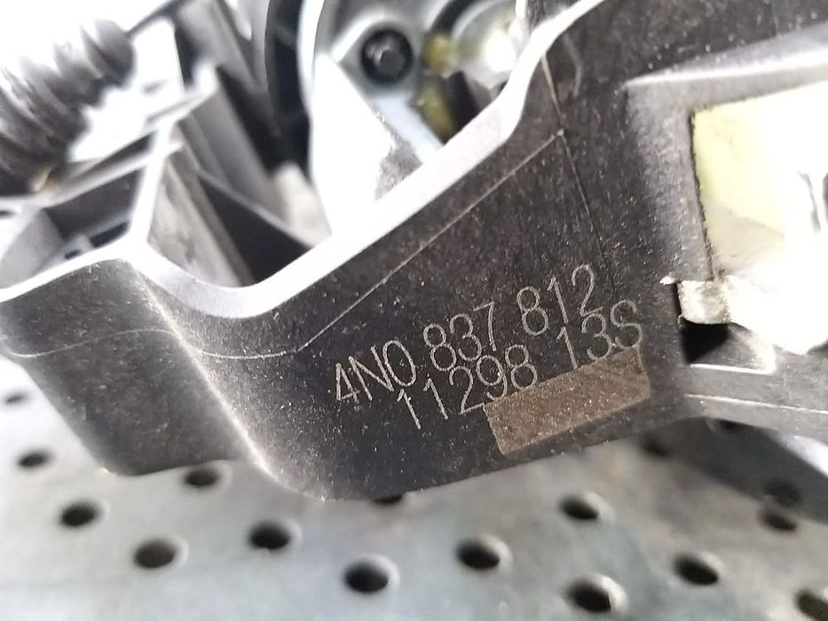Maner usa dreapta fata audi a6 c8 4k 4n0837812