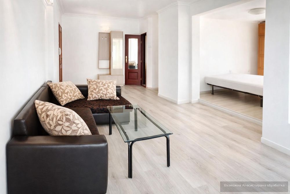 Дава се под наем Двустаен апартамент в Пловдив, Център - 60 кв.м за 378.93 € - Снимка #1