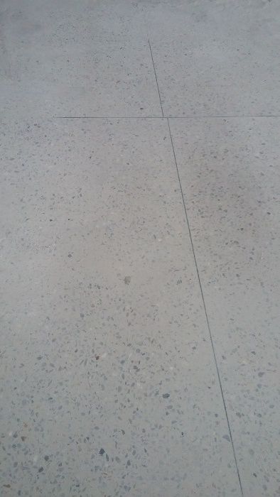 Заливка шлифовка промышленных полов и топпинг.залифка мозаики из мрамо