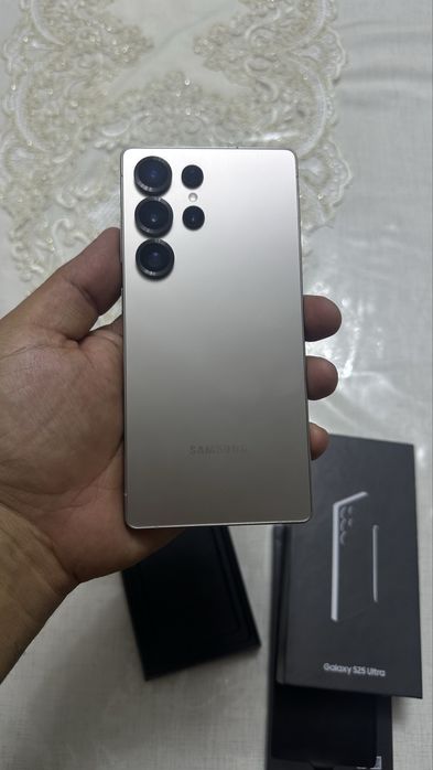 Galaxy s25 ultra 12/512gb  Sim Esim
