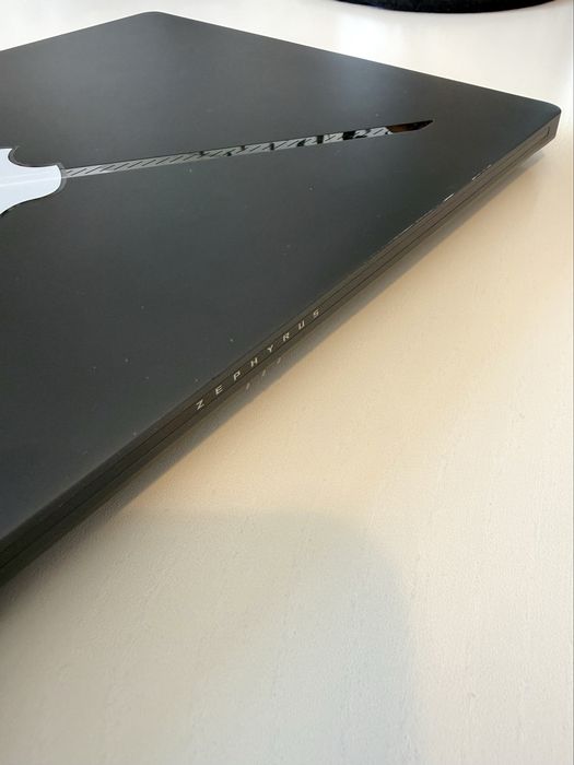 Asus Zephyrus G14 RTX 4070 32GB RAM
