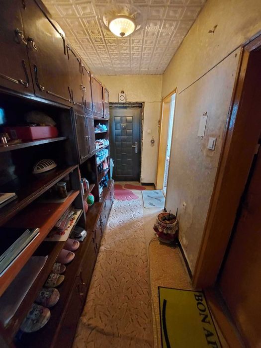 Продава се Двустаен апартамент в Търговище, Център - 61 кв.м за 962 €/кв.м - Снимка #9