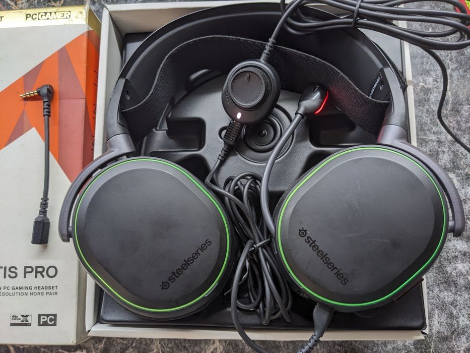 Steelseries Arctis Pro наушники