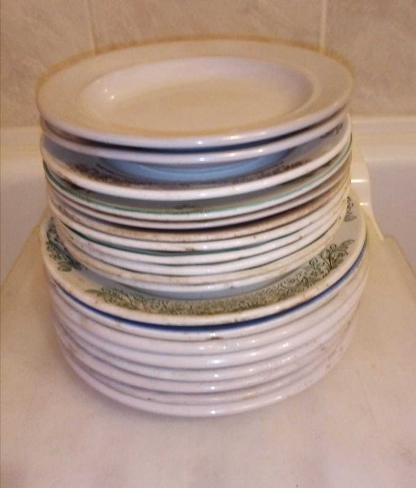 Продам тарелки 50 тг