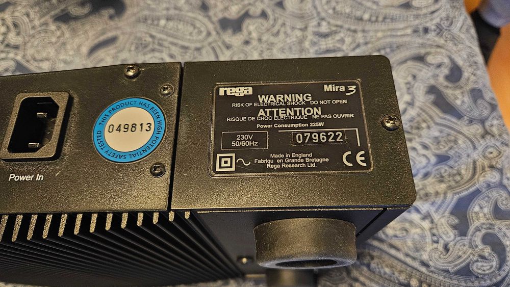 Rega Mira 3 Интегриран усилвател